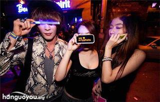 夜生活的女人在线观看,揭秘都市夜幕下的情感世界  第2张